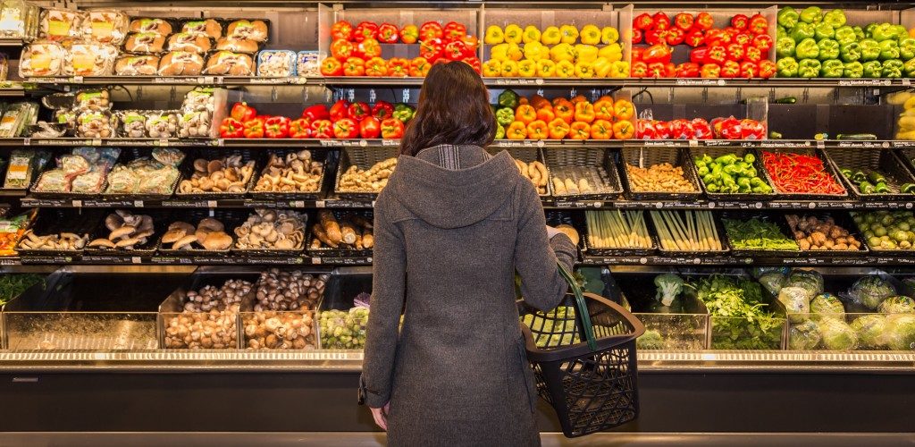woman on a grocery