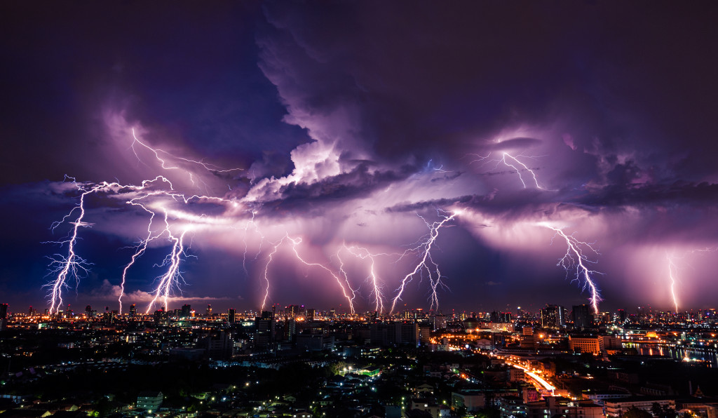 Storm hitting a city