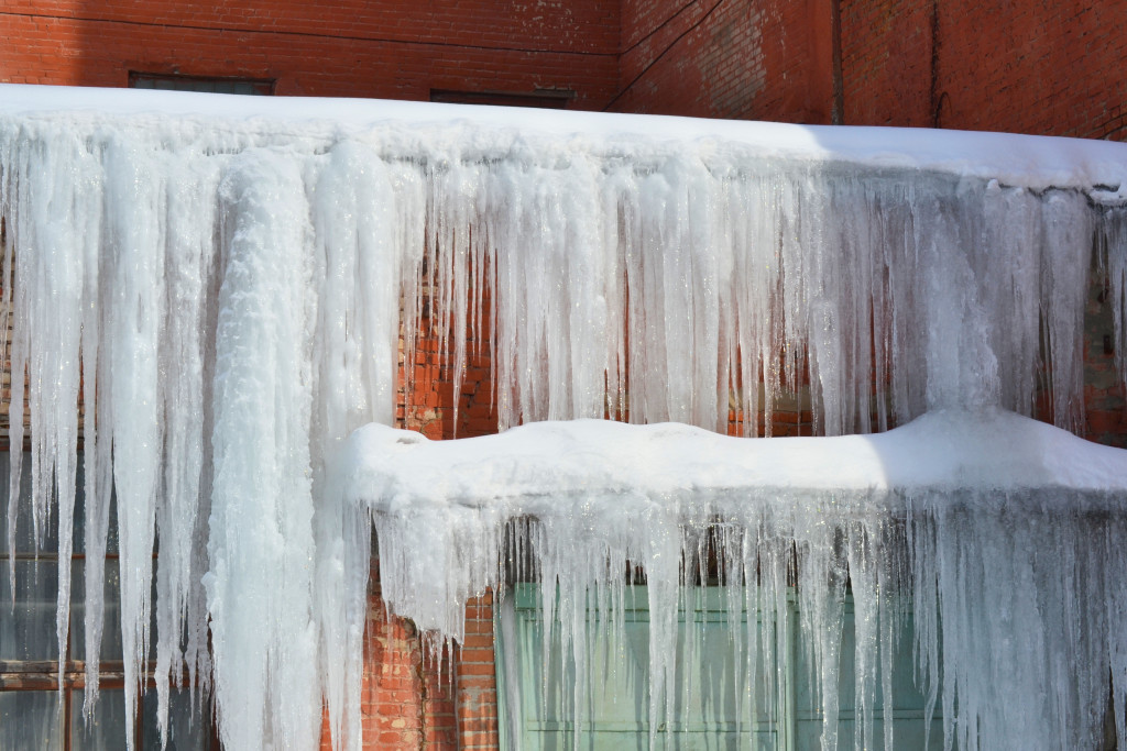 Severe ice dams at a house